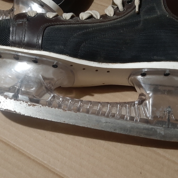 Daoust Pacer Clear Tuk Skates Size 9 - Picture 2 of 7